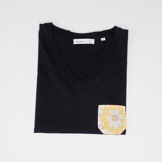 Black Black Organic Cotton V Neck T-Shirt with Vintage Pocket Square - Large